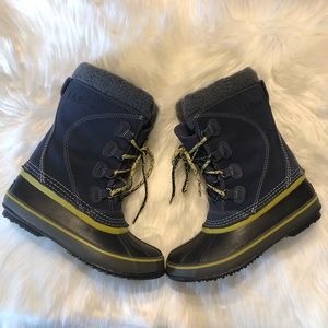 L.L Bean Winter Rubber Duck Boots Size: 3